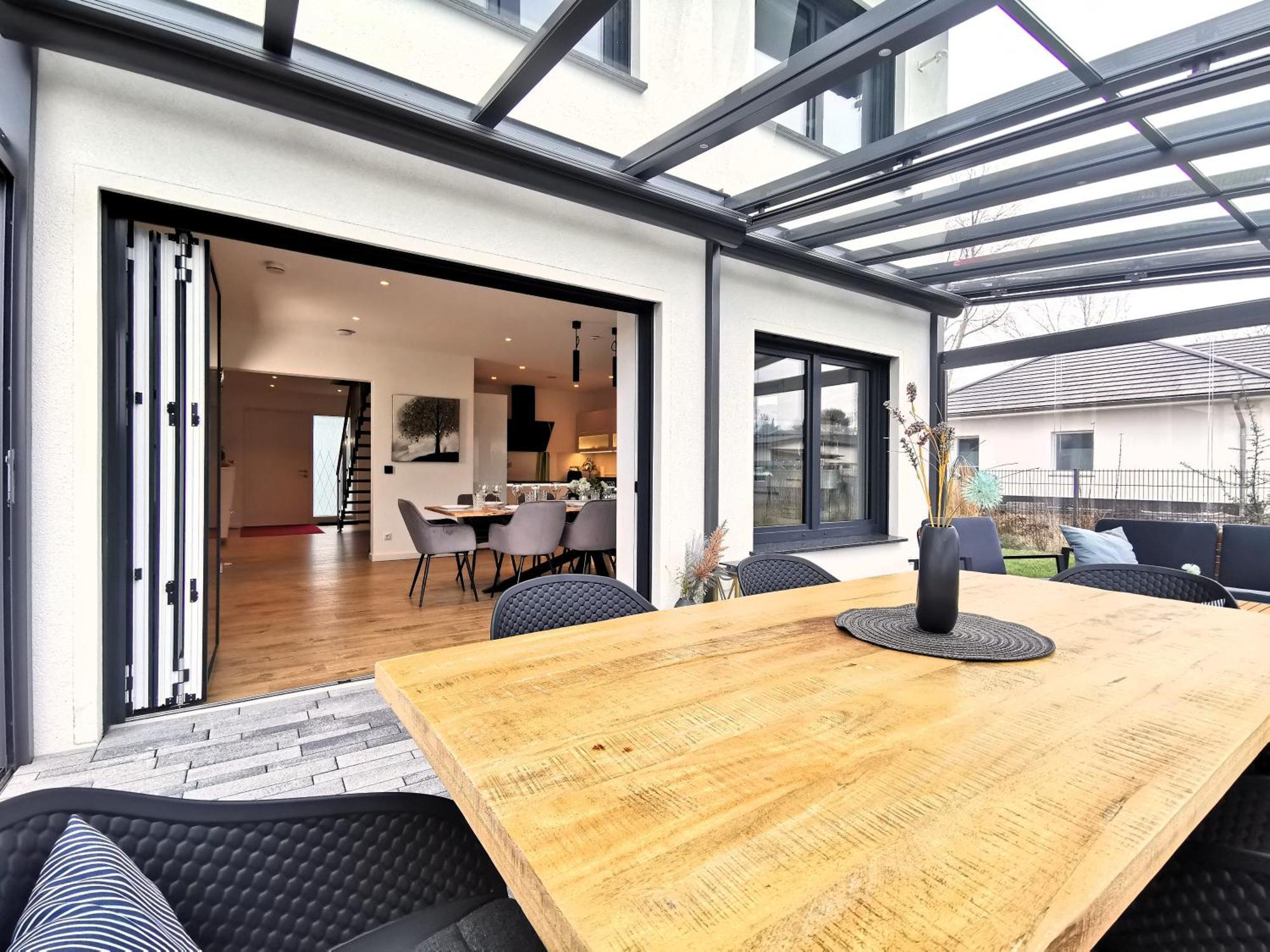Bohnapartments Luxury Villa Berlin - 210Qm - Wintergarten - Kamin - 4 Kostenlose Parkplaetze - 6 Schlafzimmer - Neubau - Luxusausstattung Birkenwerder Exterior foto