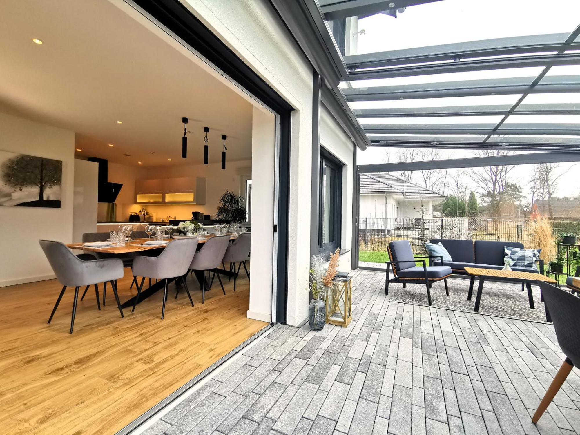 Bohnapartments Luxury Villa Berlin - 210Qm - Wintergarten - Kamin - 4 Kostenlose Parkplaetze - 6 Schlafzimmer - Neubau - Luxusausstattung Birkenwerder Exterior foto