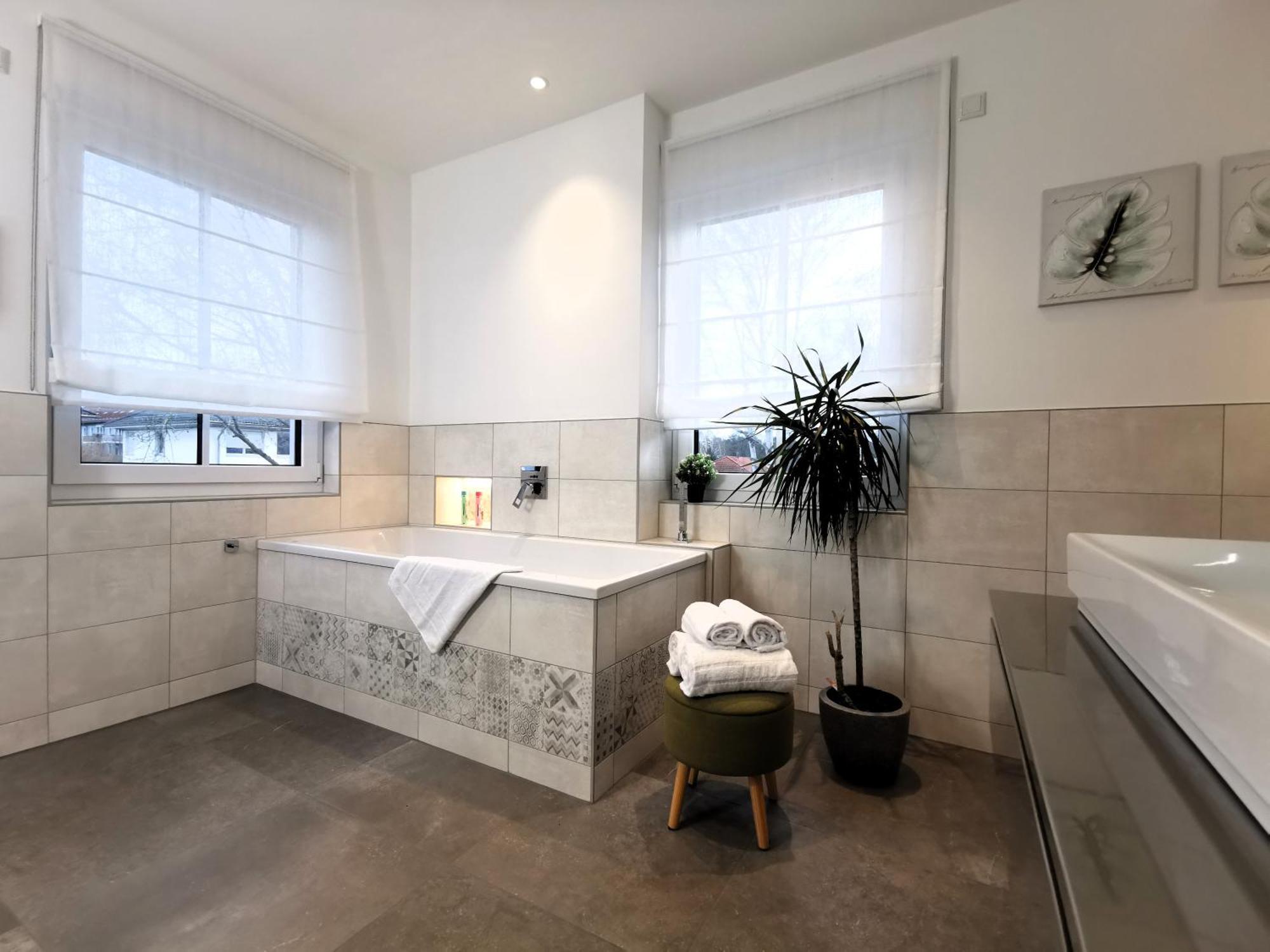 Bohnapartments Luxury Villa Berlin - 210Qm - Wintergarten - Kamin - 4 Kostenlose Parkplaetze - 6 Schlafzimmer - Neubau - Luxusausstattung Birkenwerder Exterior foto