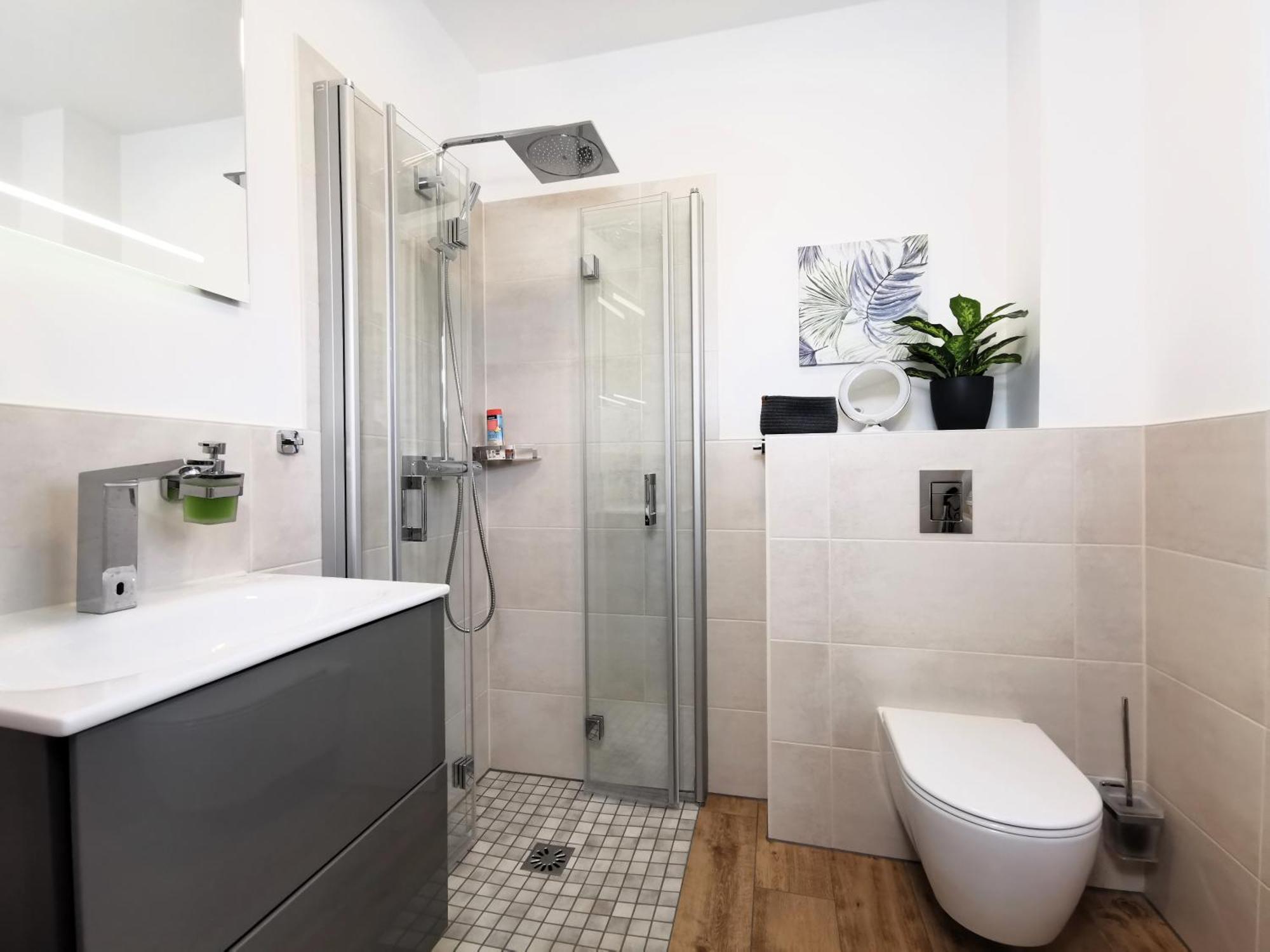 Bohnapartments Luxury Villa Berlin - 210Qm - Wintergarten - Kamin - 4 Kostenlose Parkplaetze - 6 Schlafzimmer - Neubau - Luxusausstattung Birkenwerder Exterior foto